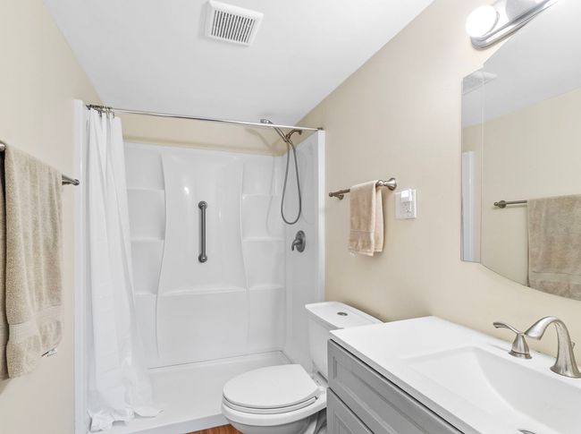 APT-204 - 1060 N Mill St, Condo with 2 bedrooms, 2 bathrooms and 1 parking in Naperville IL | Image 11