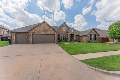 14417 Yorkshire Lane, House other with 4 bedrooms, 3 bathrooms and null parking in Oklahoma City OK | Image 2