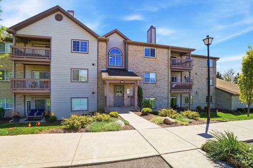 8171 Autumn Woods Ln, West Chester, OH, 45069 | Card Image