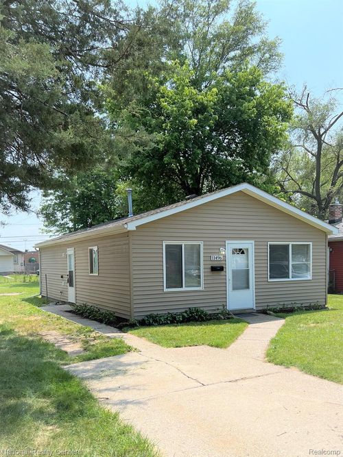 11496 Cadillac Ave, Warren, MI, 48089-2579 | Card Image