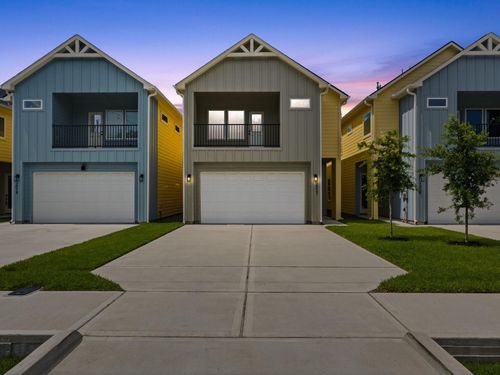 2022 Wavell St, Houston, TX, 77088-4624 | Card Image
