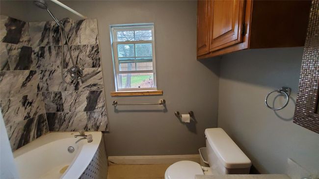 204 Alice Dr, House other with 3 bedrooms, 2 bathrooms and null parking in Little Elm TX | Image 13