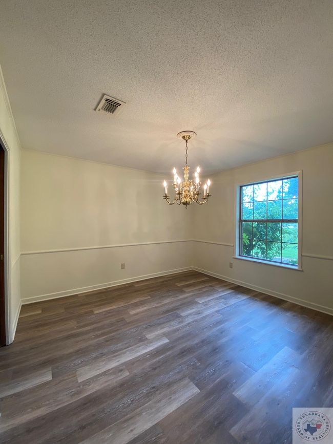 1129 Hwy 259 S, House other with 3 bedrooms, 2 bathrooms and null parking in DeKalb TX | Image 6