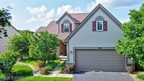 560 Boulder Lake Dr, Oxford, MI, 48371-3652 | Card Image