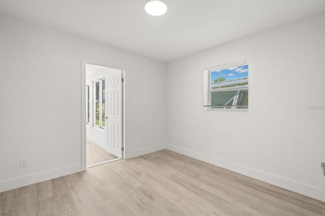 3rd bedroom | Image 16