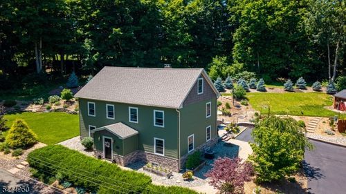 10 Dixon Rd, Franklin, NJ, 07416-1404 | Card Image