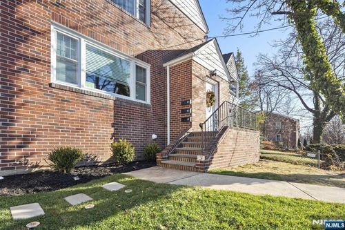 47 Morris Pl, Bloomfield, NJ, 07003-3768 | Card Image