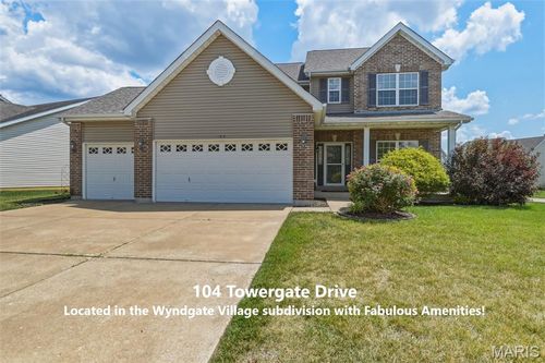 104 Towergate Dr, Lake St Louis, MO, 63367-4370 | Card Image