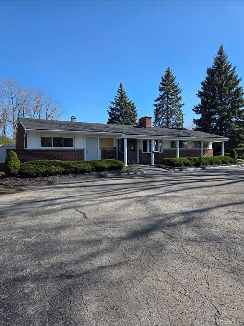 34354 Moravian Drive, Sterling Heights, MI, 48312 | Card Image