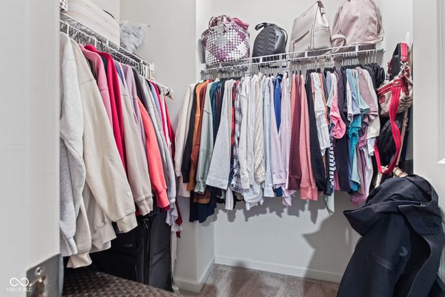 Owners Closet | Image 28