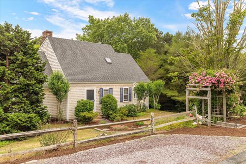 32 Purmackene Ln, Harwich Port, MA, 02646-1425 | Card Image
