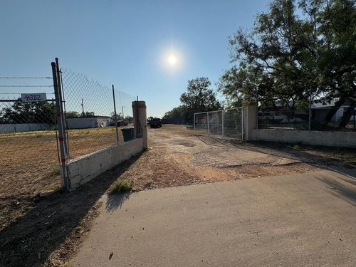 10-4312 Armstrong St, San Angelo, TX, 76903-1928 | Card Image