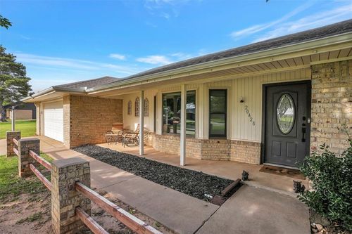 20428 E County Road 1567, Altus, OK, 73521-8305 | Card Image