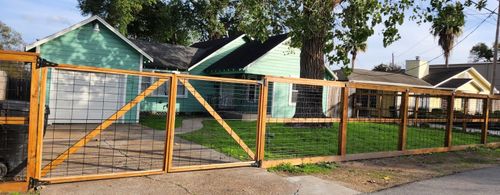 1722 Tabor St, Houston, TX, 77009-1252 | Card Image