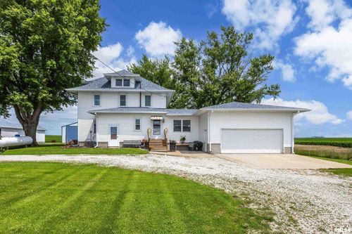 3792 110th St, Stockton, IA, 52769-9762 | Card Image