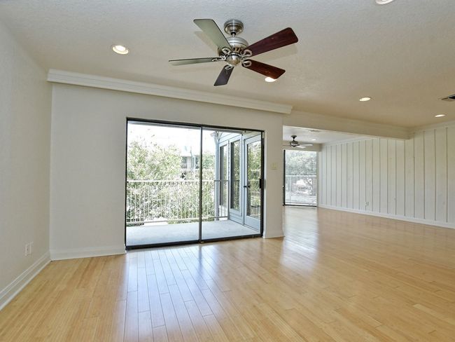 168 World Of Tennis Sq, Condo with 3 bedrooms, 3 bathrooms and 2 parking in Lakeway TX | Image 9