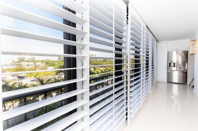 APT-5B - 77 Crandon Blvd, Condo with 1 bedrooms, 2 bathrooms and null parking in Key Biscayne FL | Image 18
