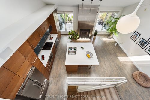 204-670 Richmond St W, Toronto, ON, M6J1C3 | Card Image