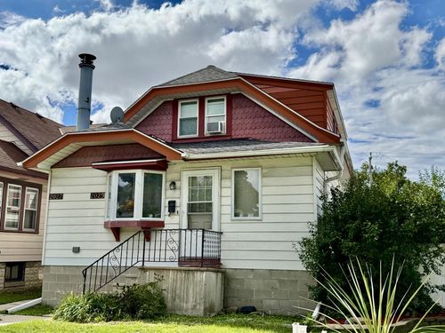 2027-2025 S 76th St, WEST ALLIS, WI, 53219-1106 | Card Image