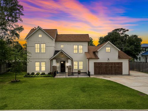 1003 Wakefield Dr, Houston, TX, 77018-5226 | Card Image