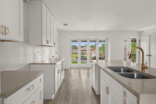 2101 Vanderbilt Ln, House other with 3 bedrooms, 2 bathrooms and null parking in Austin TX | Image 12