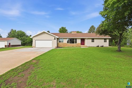 1135 150th Ave Avenue, Luverne, MN, 56156 | Card Image