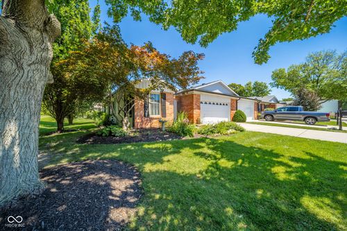 1066 Winterthur, Indianapolis, IN, 46260-2232 | Card Image
