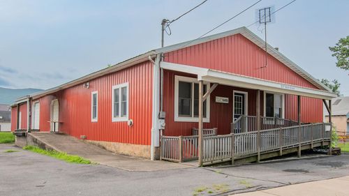 2117 Webb St, Williamsport, PA, 17701-5521 | Card Image