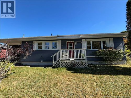 31 Barbara Cres, Saint John, NB, E2J2K8 | Card Image