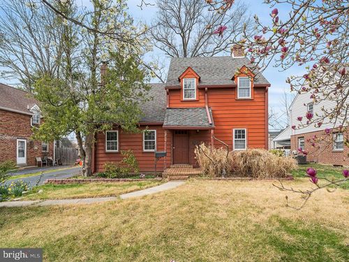 317 Roosevelt Ave, FOLSOM, PA, 19033-3132 | Card Image