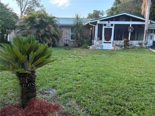 450 Palm Ave, Lake Helen, FL, 32744-2311 | Card Image