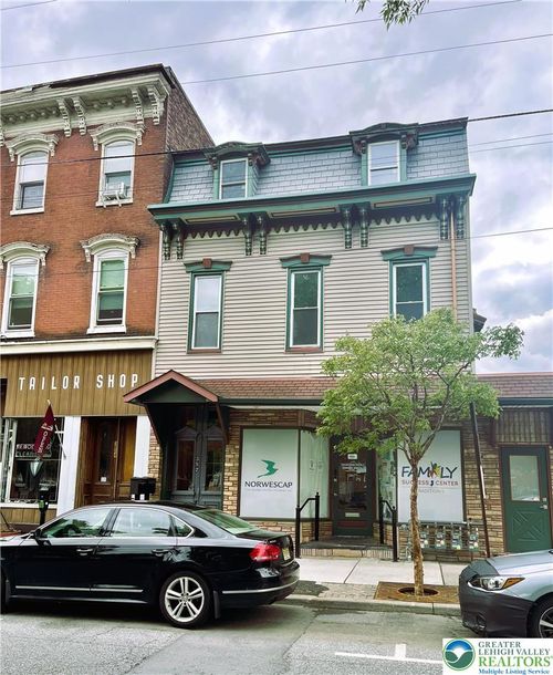 352 S Main Street, Phillipsburg, PA, 08865 | Card Image