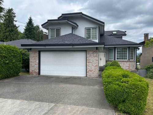 7943 Rosewood St, Burnaby, BC, V5E2H4 | Card Image