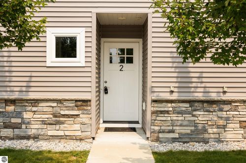 2-1143 E Eighth Street, Traverse City, MI, 49696 | Card Image