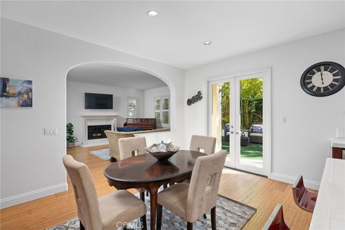 40 Waterspout, Irvine, CA, 92620-3427 | Card Image