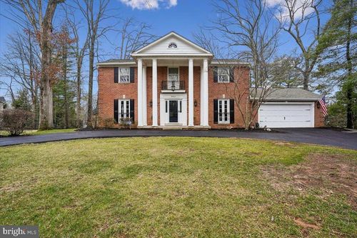 8812 Maxwell Dr, POTOMAC, MD, 20854-3122 | Card Image