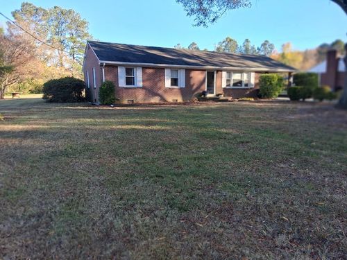 1060 Avondale Dr, Halifax, VA, 24558-3188 | Card Image