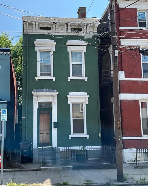 923 Findlay St, Cincinnati, OH, 45214-2135 | Card Image