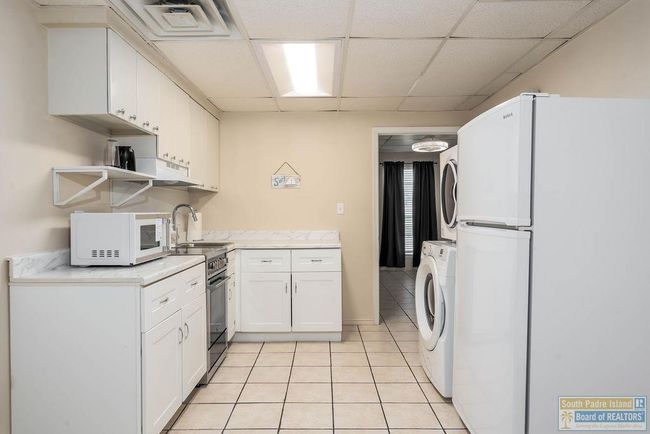 5712 Padre Blvd., Home with 6 bedrooms, 6 bathrooms and null parking in South Padre Island TX | Image 18