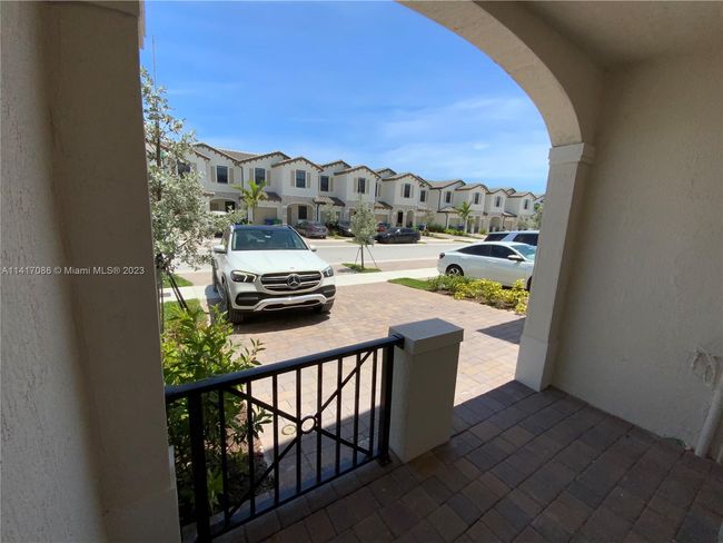 0 - 11972 Sw 244 Ln, Townhouse with 3 bedrooms, 2 bathrooms and null parking in Miami FL | Image 3
