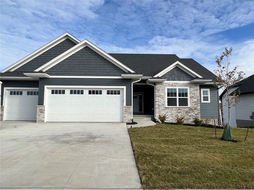 80 S Seven Oaks Rd, North Liberty, IA, 52317-7408 | Card Image