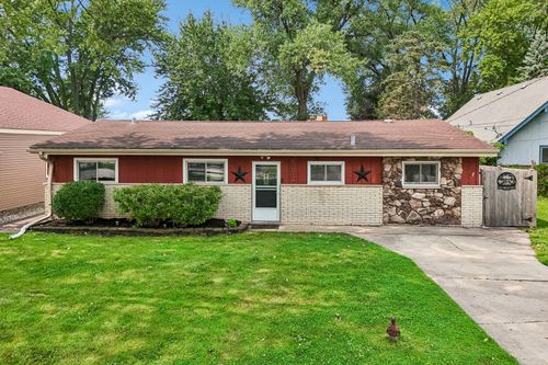 35672 N Sheridan Dr, Fox Lake, IL, 60020-1924 | Card Image