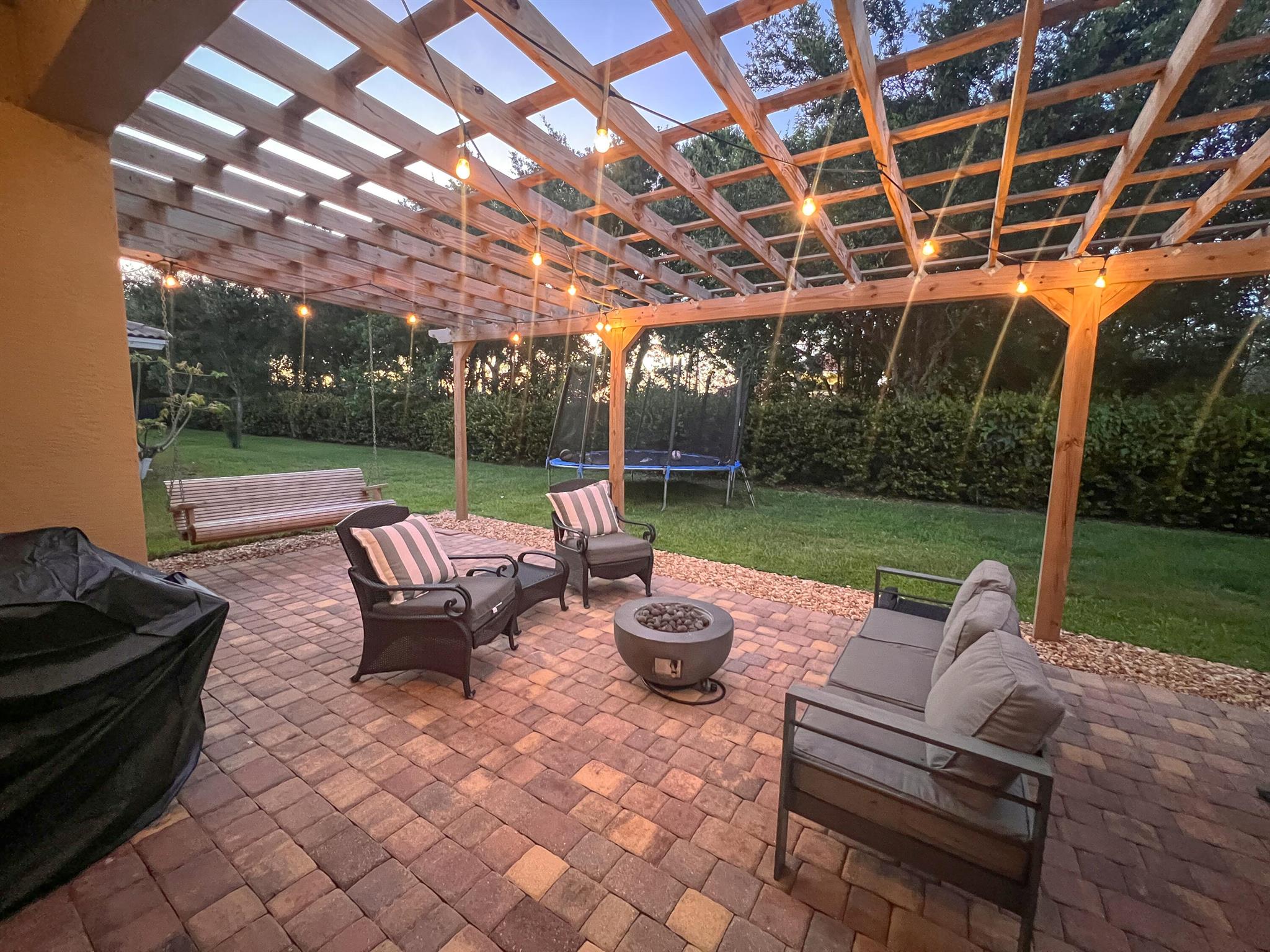 Foxtail Palm Ct, Greenacres, FL 33463