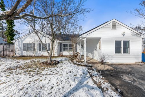 8 Tanglewood Dr, Barnegat, NJ, 08005-2009 | Card Image