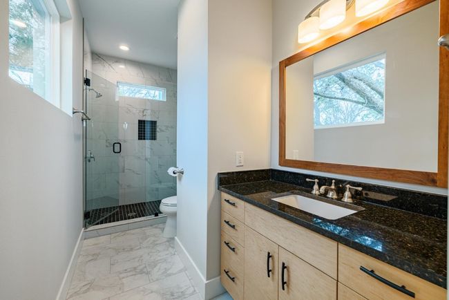 Master Bath | Image 13
