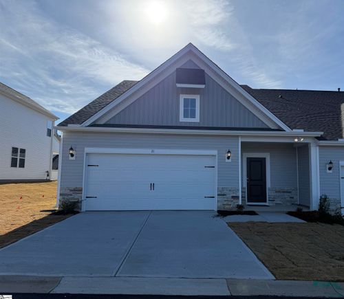 21 Reames Ct, Greenville, SC, 29611-7162 | Card Image