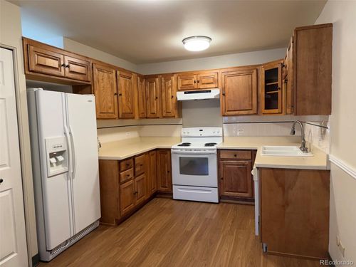 2b-695 S Alton Way, Denver, CO, 80247-1722 | Card Image