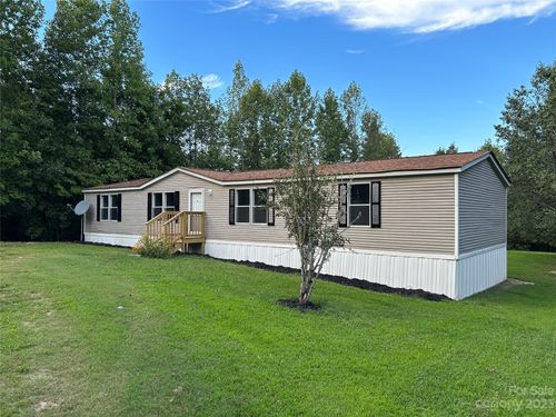 3206 Old Seine Rd, Smyrna, SC, 29743-8787 | Card Image