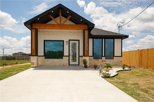 710 Azure St, Weslaco, TX, 78599-2082 | Card Image