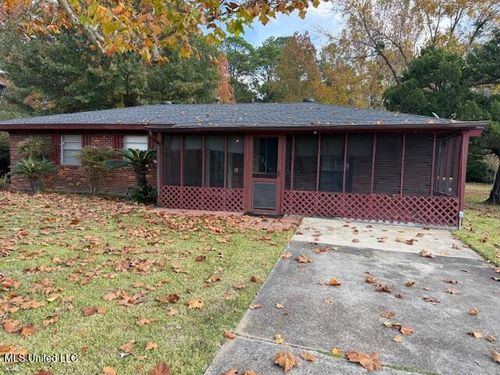 10604 Oak St, Vancleave, MS, 39565-7913 | Card Image